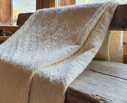 Tagesdecke Plaid Nelita - Schweizer Bettwaren Schweizer Bettwaren Tagesdecke Plaid Nelita